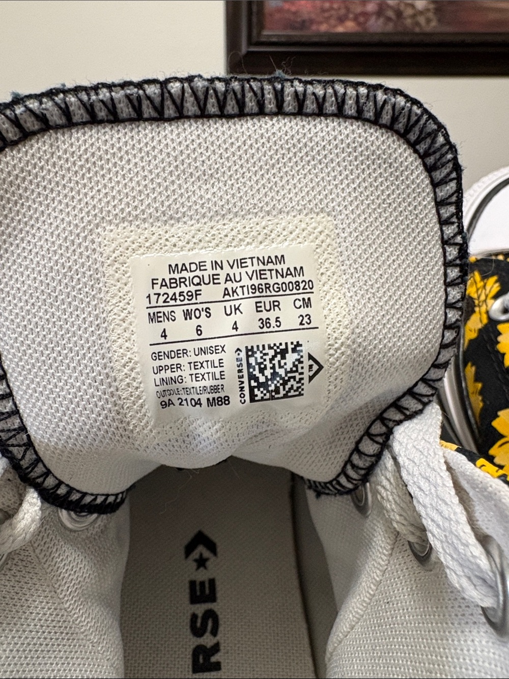 Converse Chuck Taylor All Star Sunflower Floral Shoes Sneakers Sz 6 Yellow Black - Picture 10 of 12